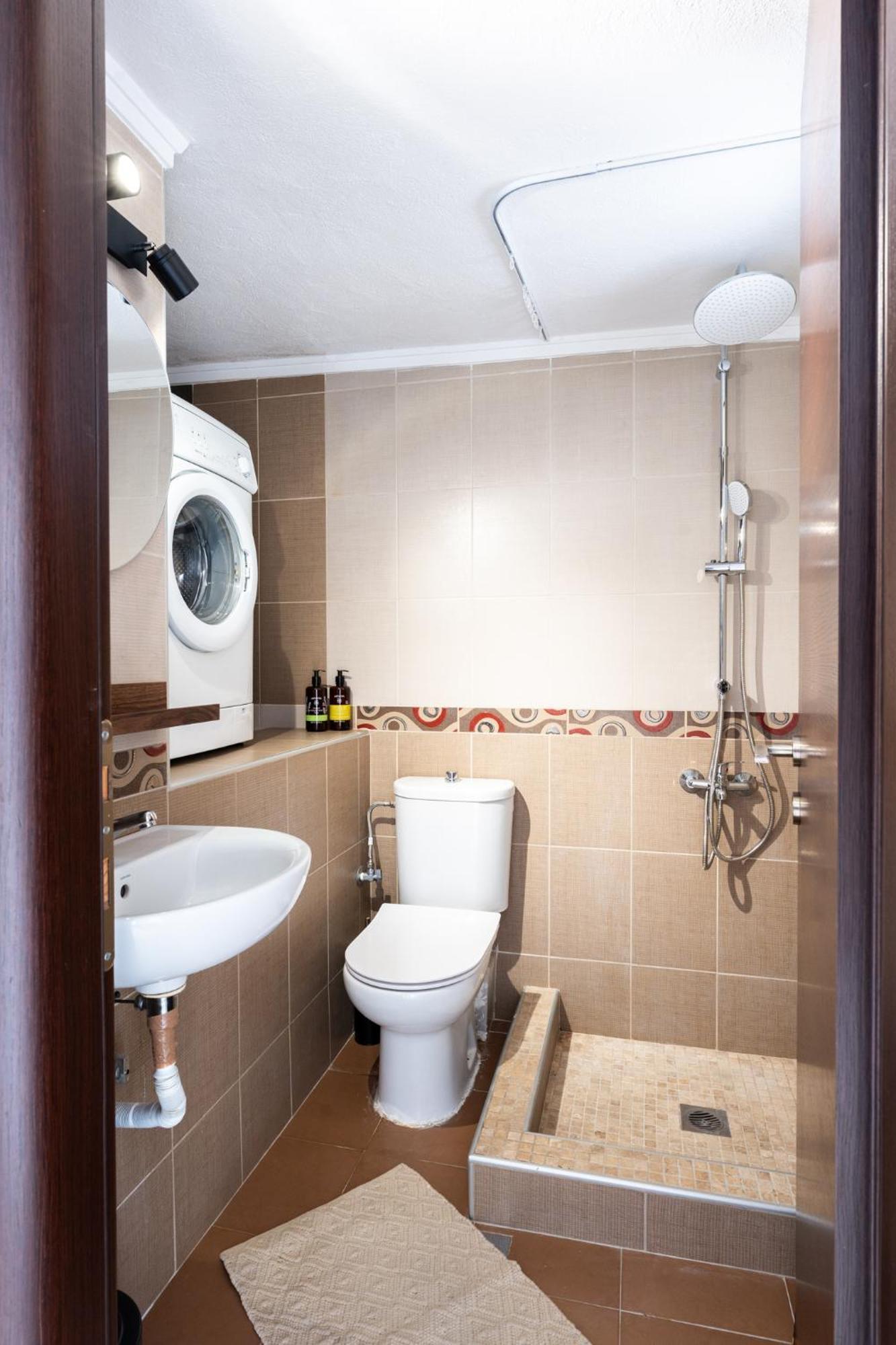 Pomegranate Luxury Penthouse Maisonette With Beautiful Terrace & Free Parking By Binobi ! Thessaloníki Eksteriør billede