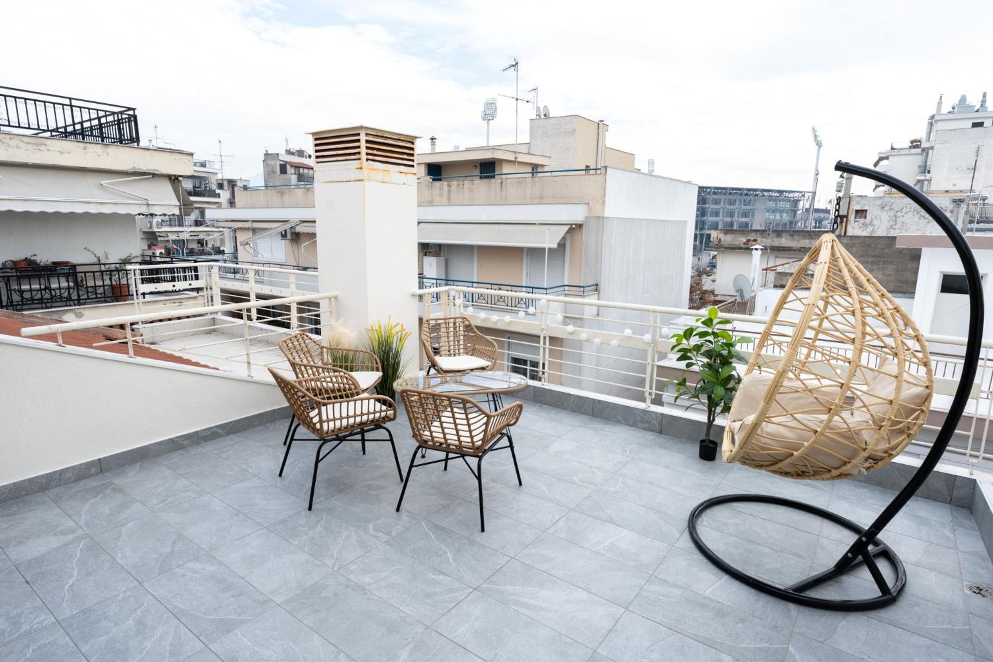 Pomegranate Luxury Penthouse Maisonette With Beautiful Terrace & Free Parking By Binobi ! Thessaloníki Eksteriør billede