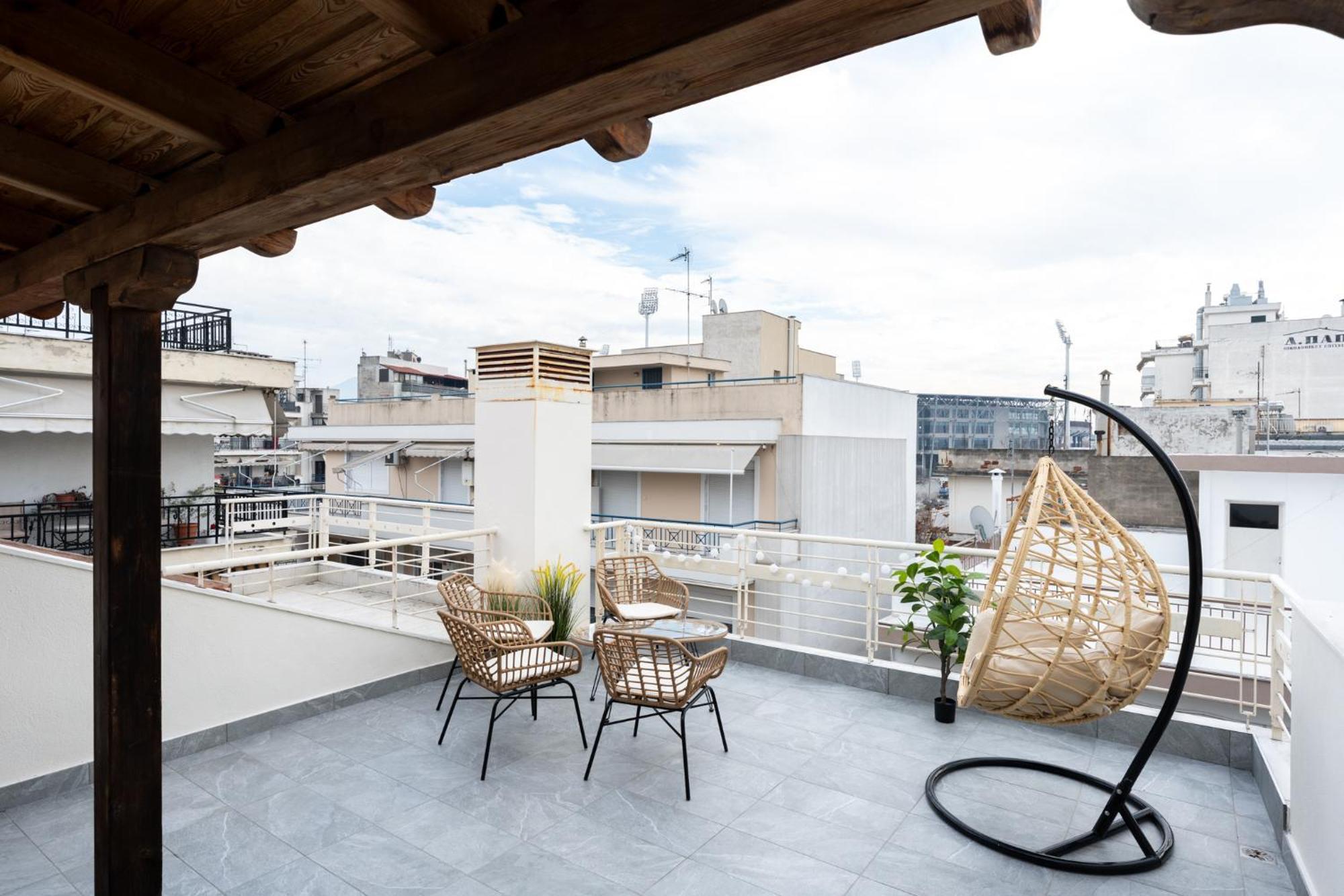 Pomegranate Luxury Penthouse Maisonette With Beautiful Terrace & Free Parking By Binobi ! Thessaloníki Eksteriør billede